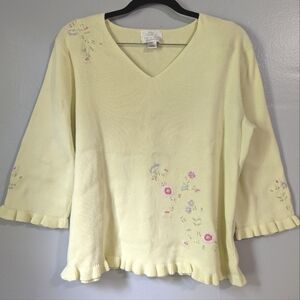 90s VTG 100% Cotton Embroidered Floral Pastel Yellow Ruffle Hem Sweater Size XL